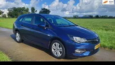 Blauw Gebruikt 2021 Opel Astra Edition Stationwagen | € 14.750 (Eerlijke prijs)