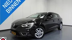 Zwart Gebruikt 2020 Renault Mégane GrandTour Zen Stationwagen | € 17.140 (Eerlijke prijs)