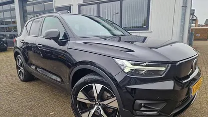 Occasion 2020 Volvo XC40 R-Design SUV | € 19.695 (Eerlijke prijs)