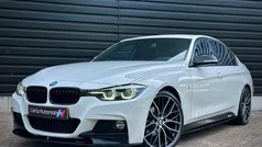 Wit / alpinweiss iii Gebruikt 2019 BMW 320 M Performance Sedan | € 21.950 (Super prijs)