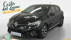 Gebruikt 2022 Renault Clio V Evolution Hatchback | € 16.835 (Eerlijke prijs)