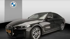 Zwart, metallic lak Gebruikt 2023 BMW i4 Basis Sedan | € 38.900 (Eerlijke prijs)