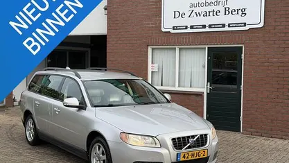 Grijs Occasion 2008 Volvo V70 Kinetic Stationwagen | € 3.499 (Eerlijke prijs)