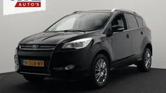 Zwart, metallic lak Gebruikt 2014 Ford Kuga Titanium SUV | € 13.400 (Eerlijke prijs)