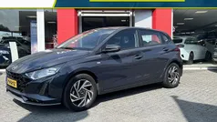 Grijs Gebruikt 2024 Hyundai i20 Comfort Hatchback | € 19.435 (Eerlijke prijs)