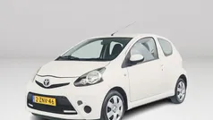 Wit Gebruikt 2012 Toyota Aygo Comfort Hatchback | € 3.950 (Eerlijke prijs)