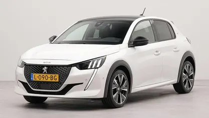 Gebruikt 2021 Peugeot 208 GT Hatchback | € 16.925 (Eerlijke prijs)