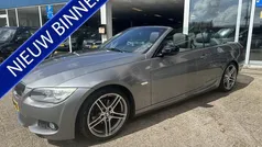 Grijs, metallic lak Gebruikt 2013 BMW 320 Cabriolet Executive Cabriolet | € 16.950 (Eerlijke prijs)