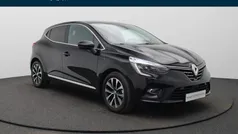Zwart, metallic lak Gebruikt 2024 Renault Clio V Techno Hatchback | € 21.990 (Goede deal)