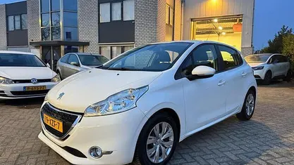 Occasion 2012 Peugeot 208 Active Hatchback | € 4.550 (Goede deal)