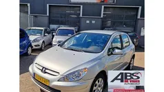 Grijs Gebruikt 2005 Peugeot 307 Premium Hatchback | € 1.199 (Eerlijke prijs)