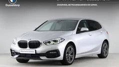 Grijs Gebruikt 2021 BMW 118 Sport Line Hatchback | € 22.900 (Eerlijke prijs)