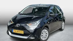Zwart Gebruikt 2018 Toyota Aygo X-play Hatchback | € 8.999 (Goede deal)