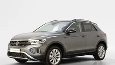 Gebruikt 2025 VW T-Roc Life SUV | € 37.045 (Eerlijke prijs)