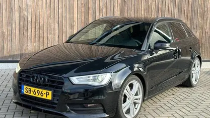 Zwart Occasion 2014 Audi A3 Sportback Ambition Hatchback | € 7.500 (Super prijs)
