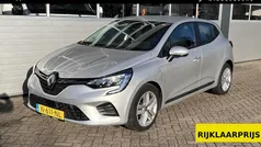 Gebruikt 2021 Renault Clio V Equilibre Hatchback | € 11.750 (Goede deal)