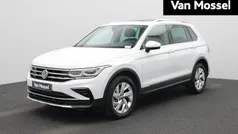 Wit Gebruikt 2023 VW Tiguan Elegance SUV | € 35.700 (Eerlijke prijs)