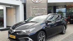 Zwart Gebruikt 2016 Toyota Auris Hybrid Stationwagen | € 15.400 (Eerlijke prijs)