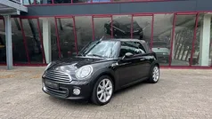 Bruin, metallic lak Gebruikt 2015 Mini Cooper Cabriolet Cabriolet | € 11.950 (Eerlijke prijs)