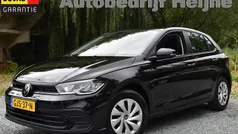 Zwart Gebruikt 2024 VW Polo Hatchback | € 19.945 (Goede deal)