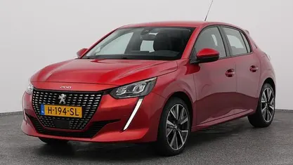 Occasion Peugeot 208 Allure 101 PK (74 kW) 2020 Rood Hatchback