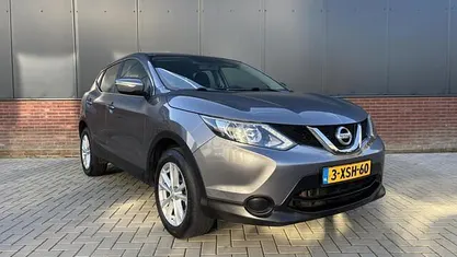 Grijs Gebruikt 2014 Nissan Qashqai Visia SUV | € 7.950 (Eerlijke prijs)