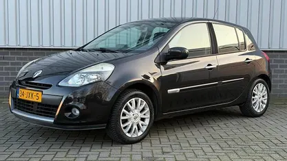 Occasion Renault Clio II Business 101 PK (74 kW) 2009 Zwart Hatchback