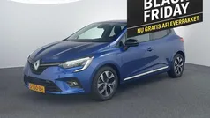 Gebruikt 2022 Renault Clio V Evolution Hatchback | € 15.945 (Eerlijke prijs)