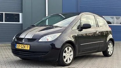 Occasion Mitsubishi Colt 75 PK (55 kW) 2008 Zwart Hatchback