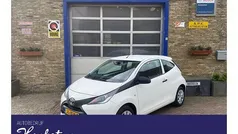 Wit Gebruikt 2016 Toyota Aygo Hatchback | € 6.995 (Eerlijke prijs)