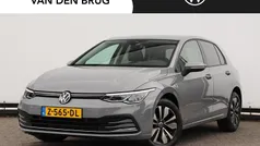 Grijs Gebruikt 2023 VW Golf VIII Life Hatchback | € 25.395 (Eerlijke prijs)