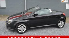 Zwart Gebruikt 2005 Opel Tigra Cosmo Cabriolet | € 1.650 (Eerlijke prijs)