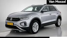 Grijs Gebruikt 2022 VW T-Roc Life SUV | € 25.900 (Eerlijke prijs)