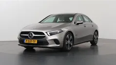 Grijs Gebruikt 2019 Mercedes A180 Premium Plus Sedan | € 25.350 (Eerlijke prijs)