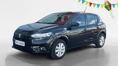 Zwart Gebruikt 2023 Dacia Sandero Comfort Hatchback | € 14.795 (Goede deal)