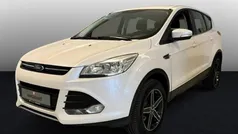 Wit Gebruikt 2016 Ford Kuga Titanium SUV | € 14.950 (Eerlijke prijs)