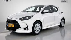 Wit Gebruikt 2024 Toyota Yaris Hybrid Active Hatchback | € 23.445 (Eerlijke prijs)