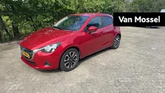 Rood Gebruikt 2017 Mazda 2 Hatchback | € 11.240 (Eerlijke prijs)