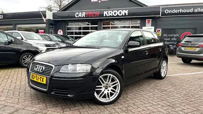 Zwart (metallic) Occasion 2006 Audi A3 Sportback Attraction Hatchback | € 2.450 (Super prijs)