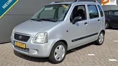 Grijs Gebruikt 2002 Suzuki Wagon R GLS Hatchback | € 999 (Eerlijke prijs)