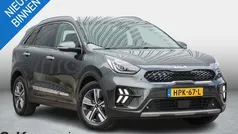 Grijs Gebruikt 2022 Kia Niro SUV | € 23.950 (Goede deal)
