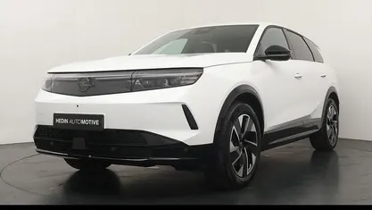 Wit Nieuw 2025 Opel Grandland Electric SUV | € 49.893 (Eerlijke prijs)