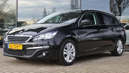 Zwart Gebruikt 2015 Peugeot 308 SW Stationwagen | € 5.750 (Eerlijke prijs)