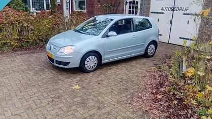 Grijs Gebruikt 2009 VW Polo Trendline Hatchback | € 1.999 (Eerlijke prijs)