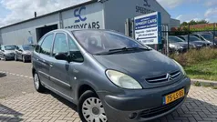 Grijs, metallic lak Gebruikt 2003 Citroën Xsara Picasso MPV | € 1.100 (Eerlijke prijs)