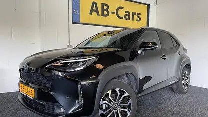 Zwart Occasion 2022 Toyota Yaris Style SUV | € 27.495 (Eerlijke prijs)