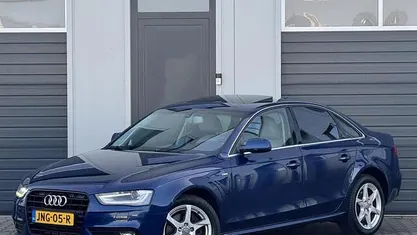 Blauw Occasion 2013 Audi A4 S-Line Sedan | € 10.995 (Eerlijke prijs)