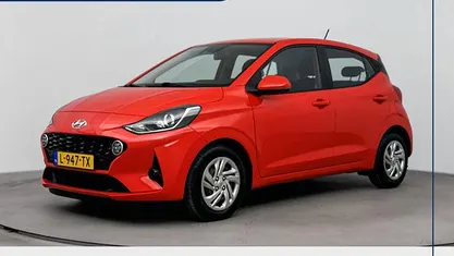 Occasion Hyundai i10 Comfort 67 PK (49 kW) 2021 Rood Hatchback