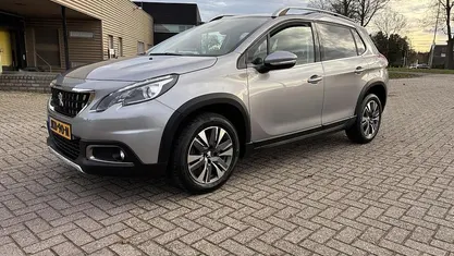 Gebruikt 2019 Peugeot 2008 GT-line SUV | € 15.445 (Eerlijke prijs)