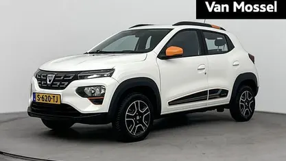 Occasion Dacia Spring Essentiel 33 kW (45 PK) 2022 Wit Hatchback